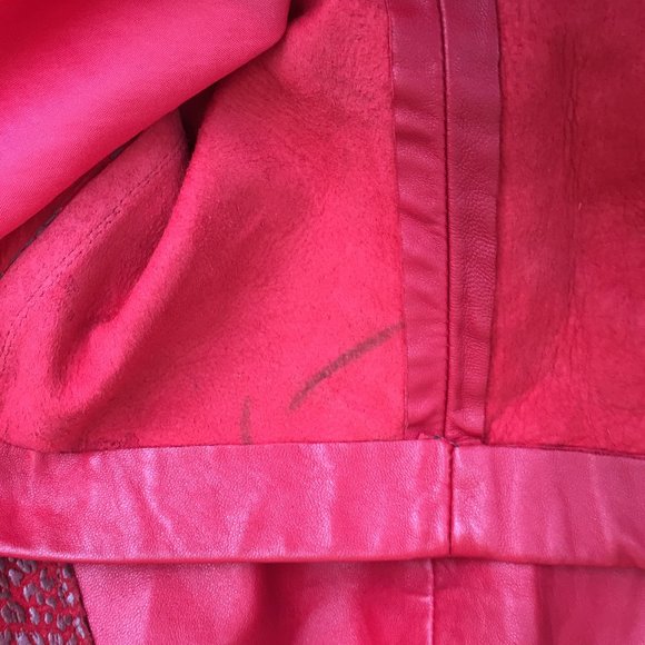 Rumors n' Gossyp 1980s vintage red leather pencil skirt w/pockets - size… - Picture 9 of 11